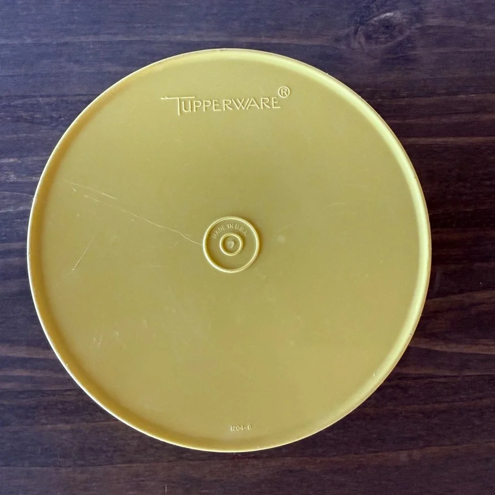 Vintage Tupperware Harvest Gold Stackable Canister Storage Container #1204-6